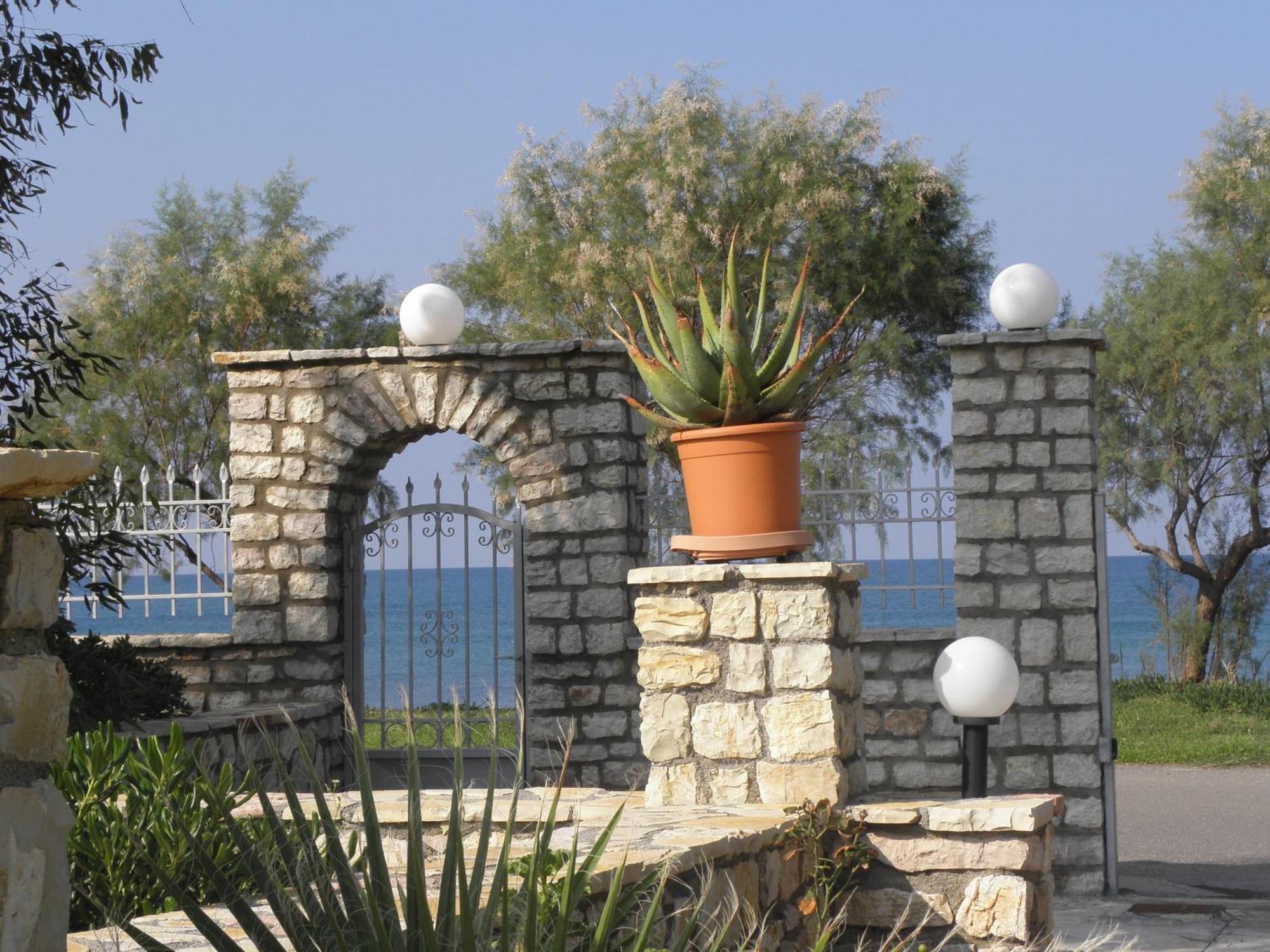 Irida Beach Resort Suites Kyparissia Luaran gambar