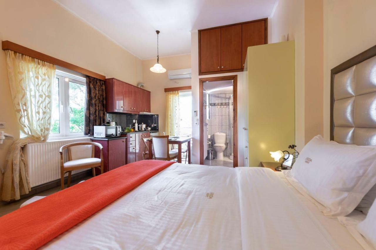 Irida Beach Resort Suites Kyparissia Luaran gambar